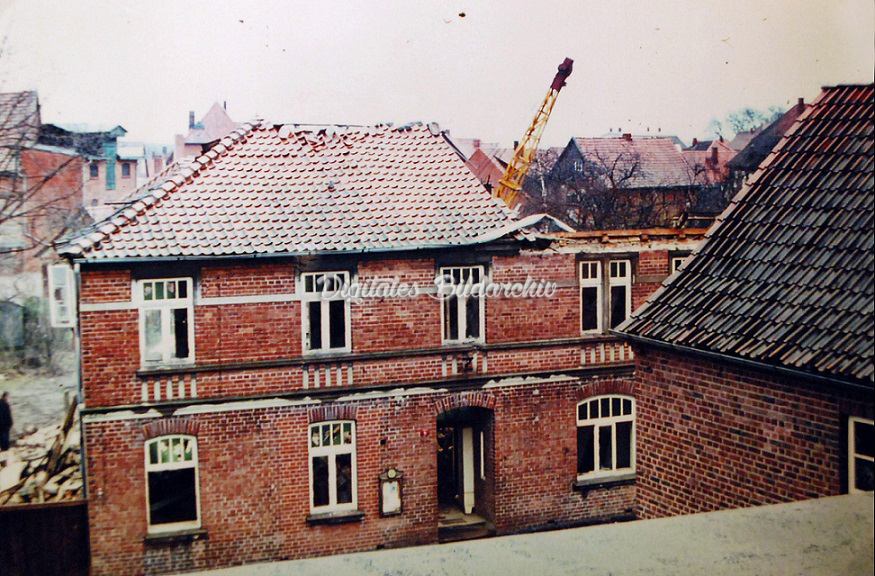 D0101b 0529-Bev-RathausstraßeAbriss Telschow-Haus 1969